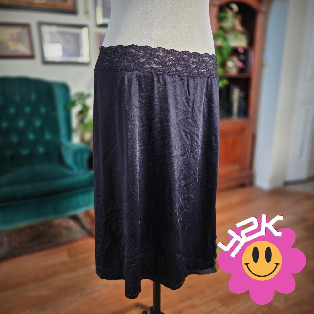 Vintage Y2K Vassarette Black Half‎ Slip Satin Lace Waist Silky Lingerie